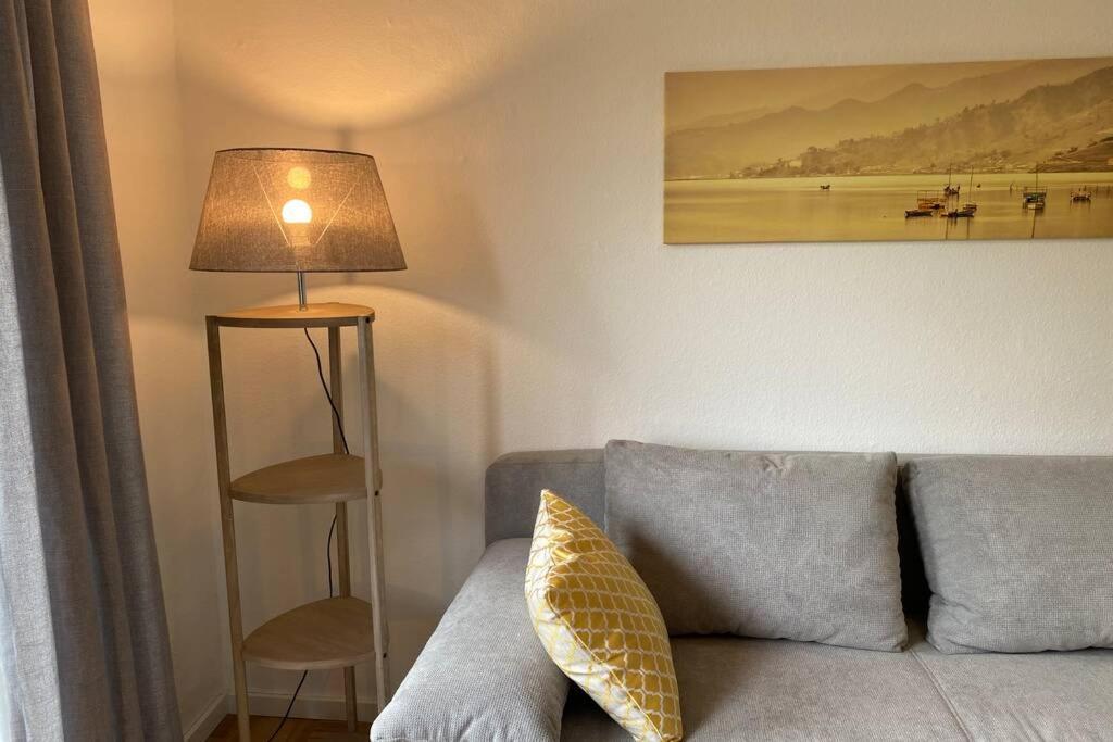Gemuetliche Wohnung Zwischen Gruen Und Duisburg Hbf Luaran gambar