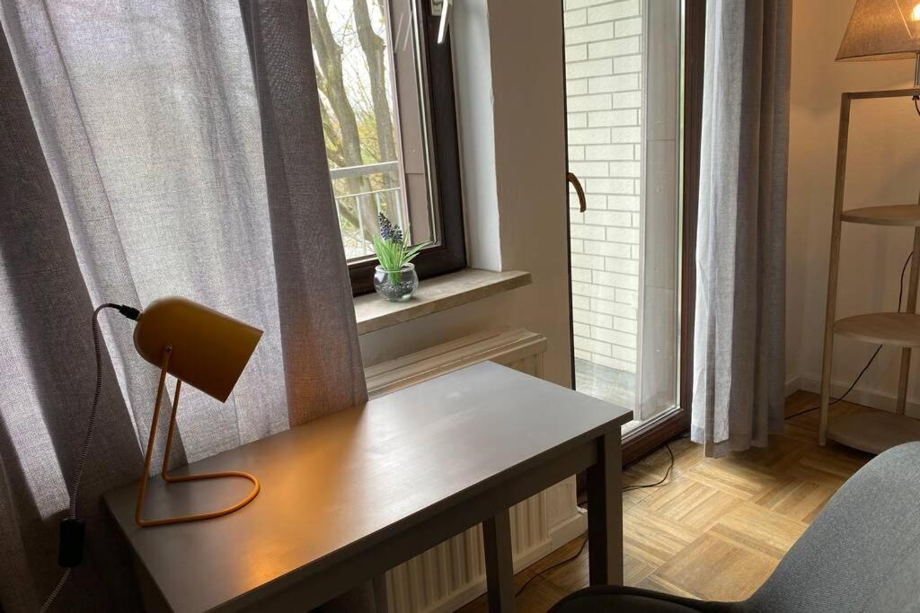 Gemuetliche Wohnung Zwischen Gruen Und Duisburg Hbf Luaran gambar